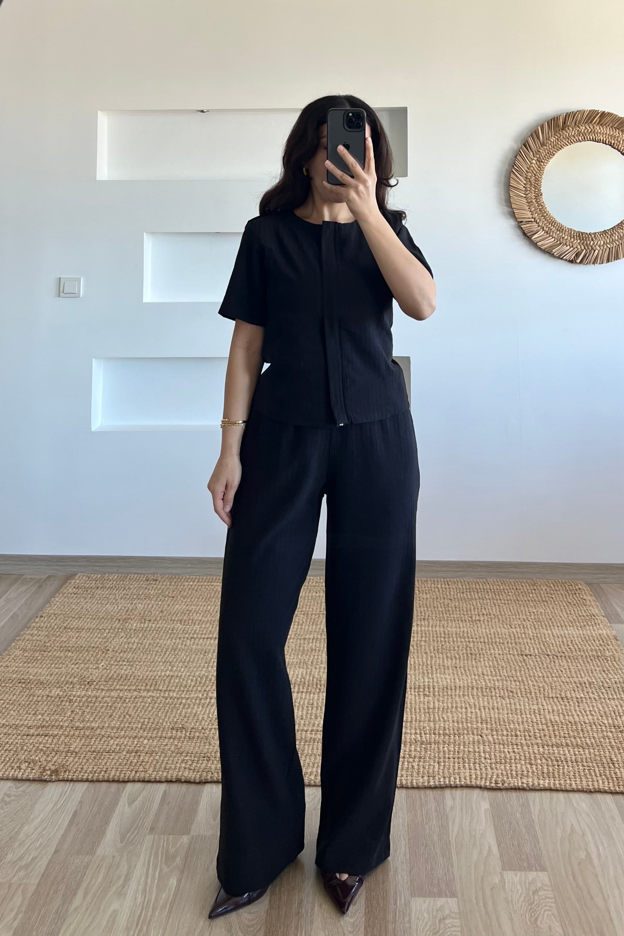 Siyah Fermuarlı Bluz Pantolon Takım uygun fiyatlarda www.butikhola.com adresinde