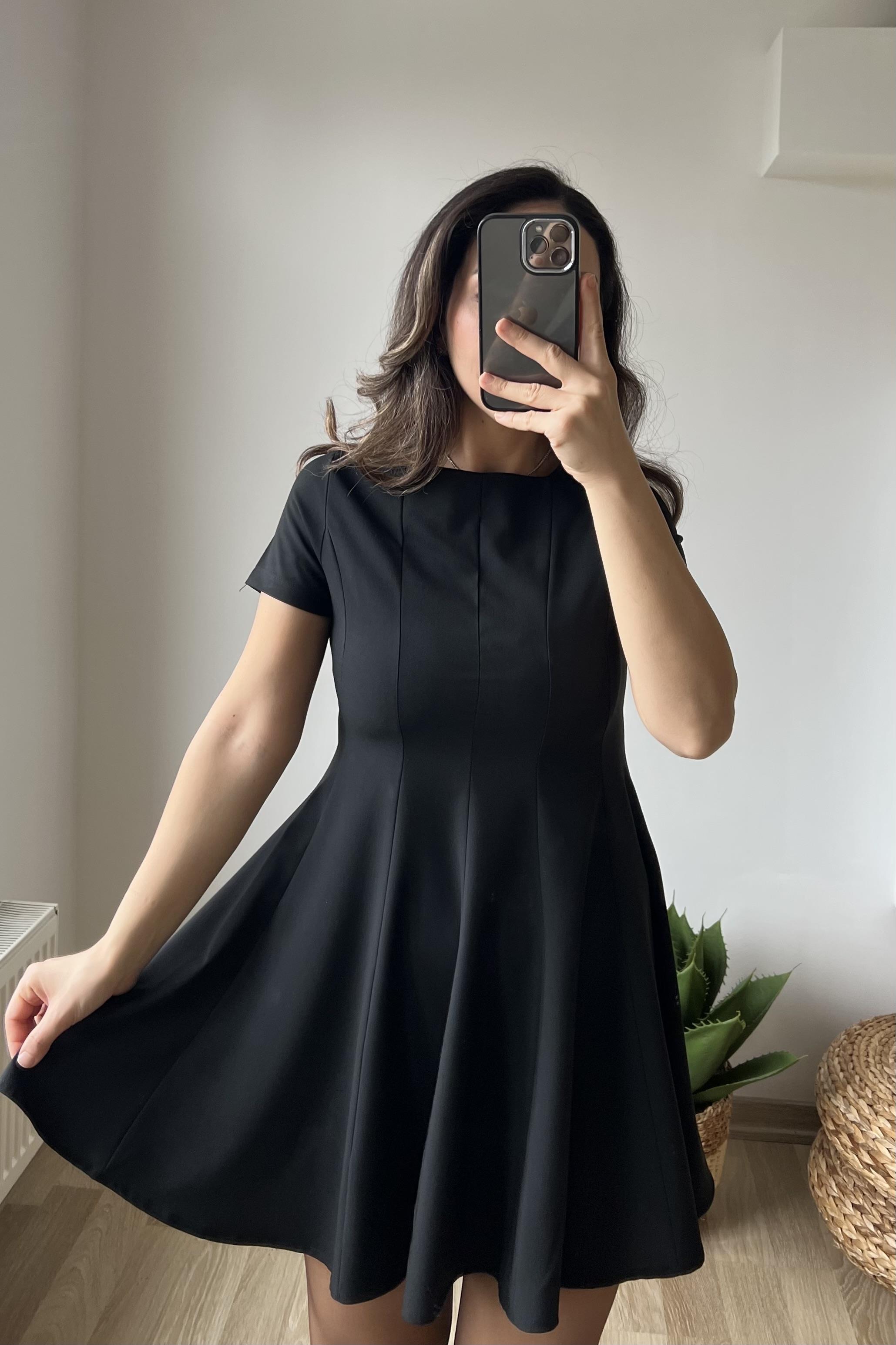 Siyah Godeli Mini Elbise uygun fiyatlarda www.butikhola.com adresinde