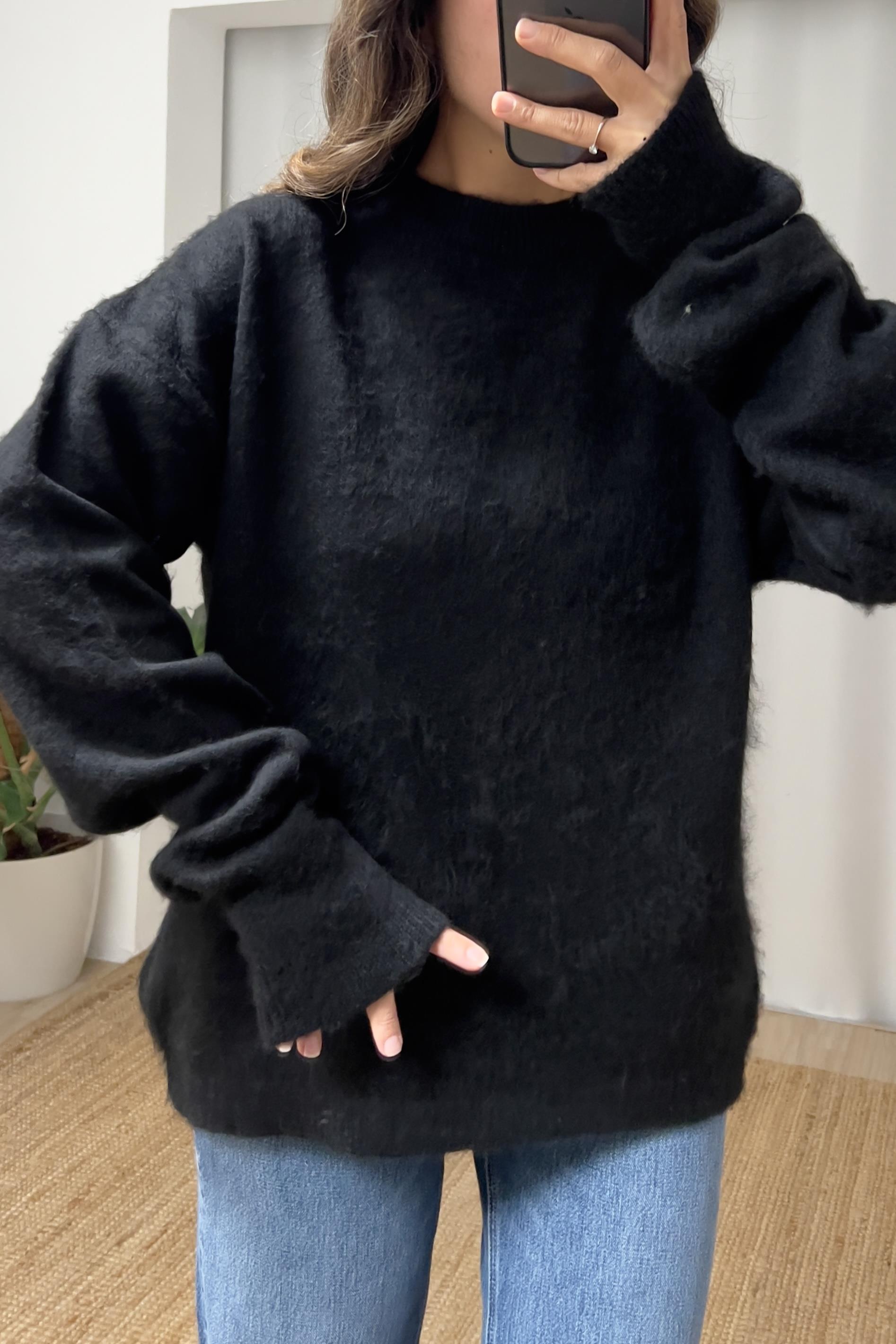Siyah Kaşmir Dokulu Yumoş Kazak uygun fiyatlarda www.butikhola.com adresinde