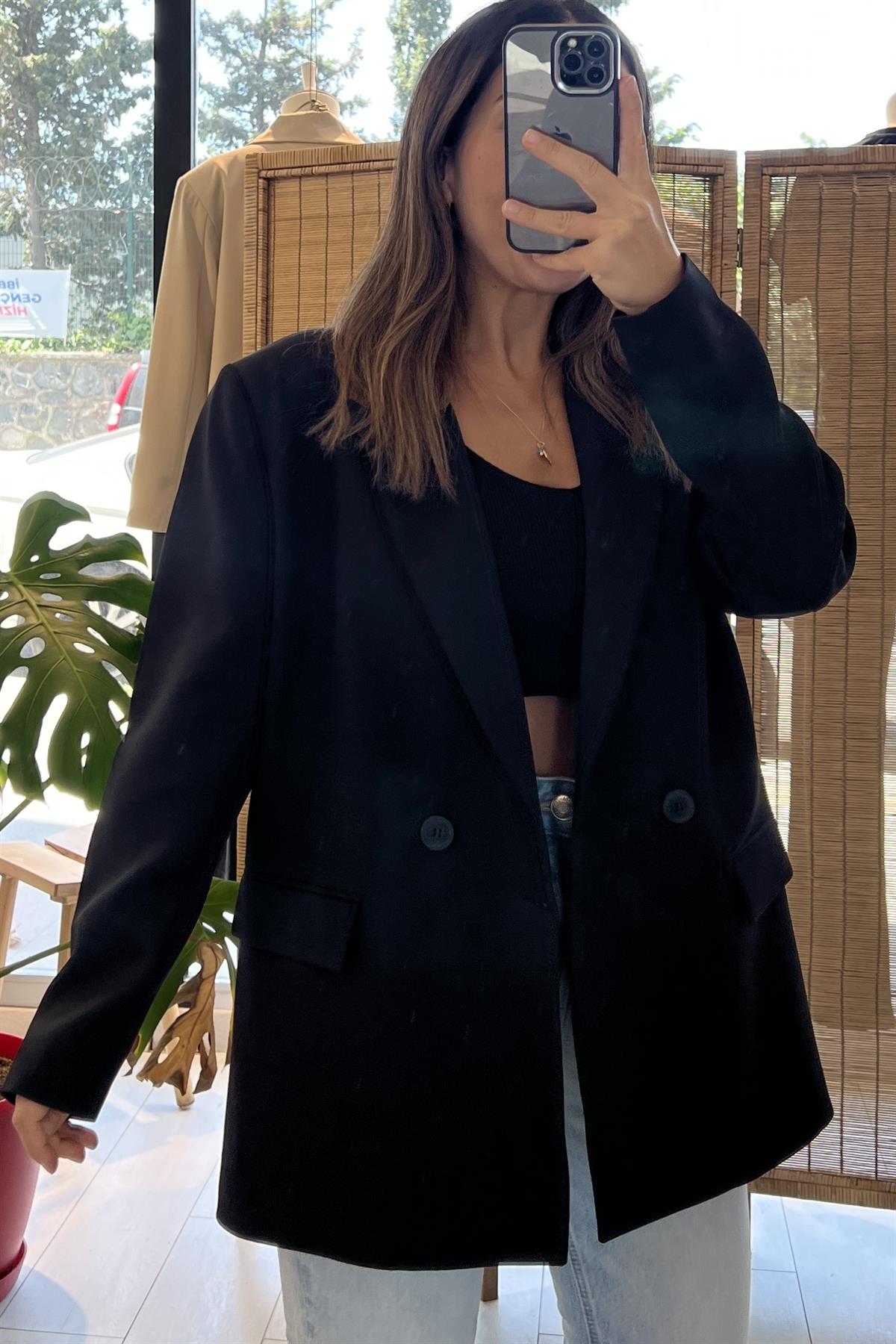 Siyah Kruvaze Oversize Blazer uygun fiyatlarda www.butikhola.com adresinde