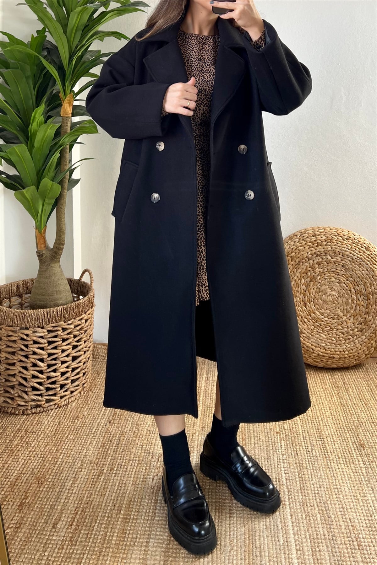 Siyah Kruvaze Premium Kaban uygun fiyatlarda www.butikhola.com adresinde