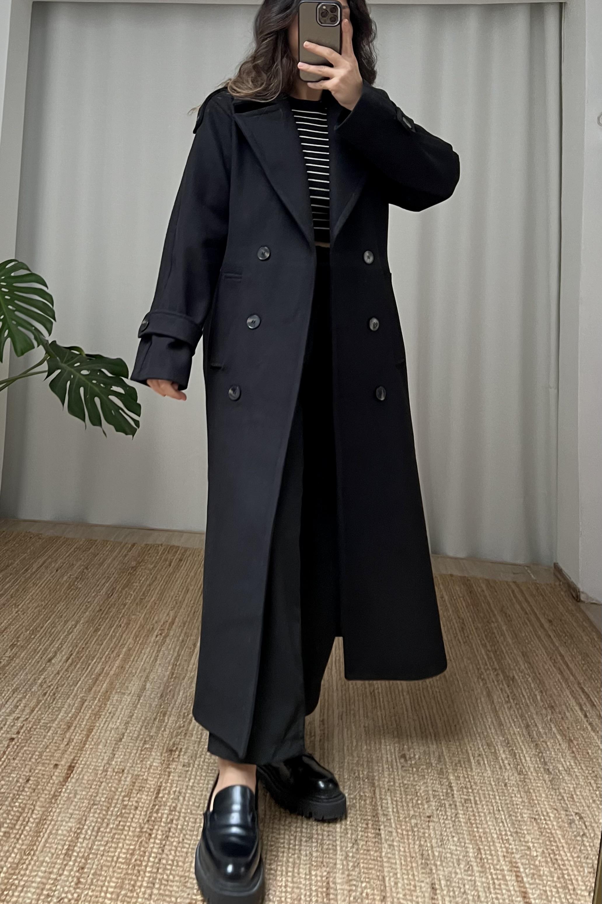 Siyah Kuşaklı Yün İçerikli Premium Kaban uygun fiyatlarda www.butikhola.com adresinde