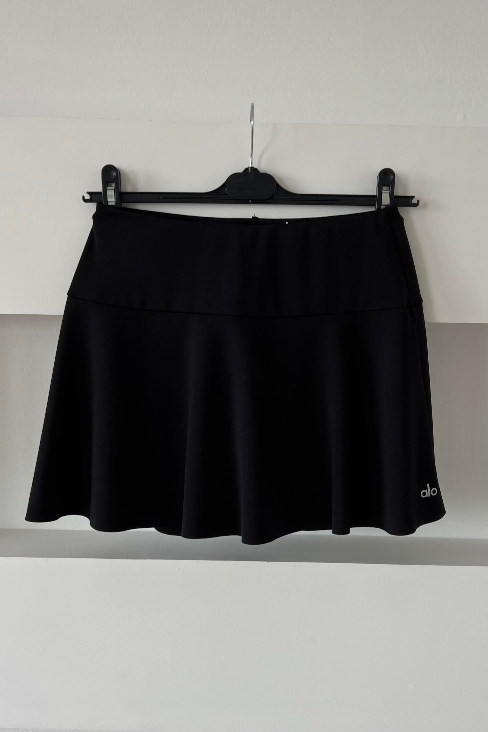 Siyah Mini Şort Etek  uygun fiyatlarda www.butikhola.com adresinde