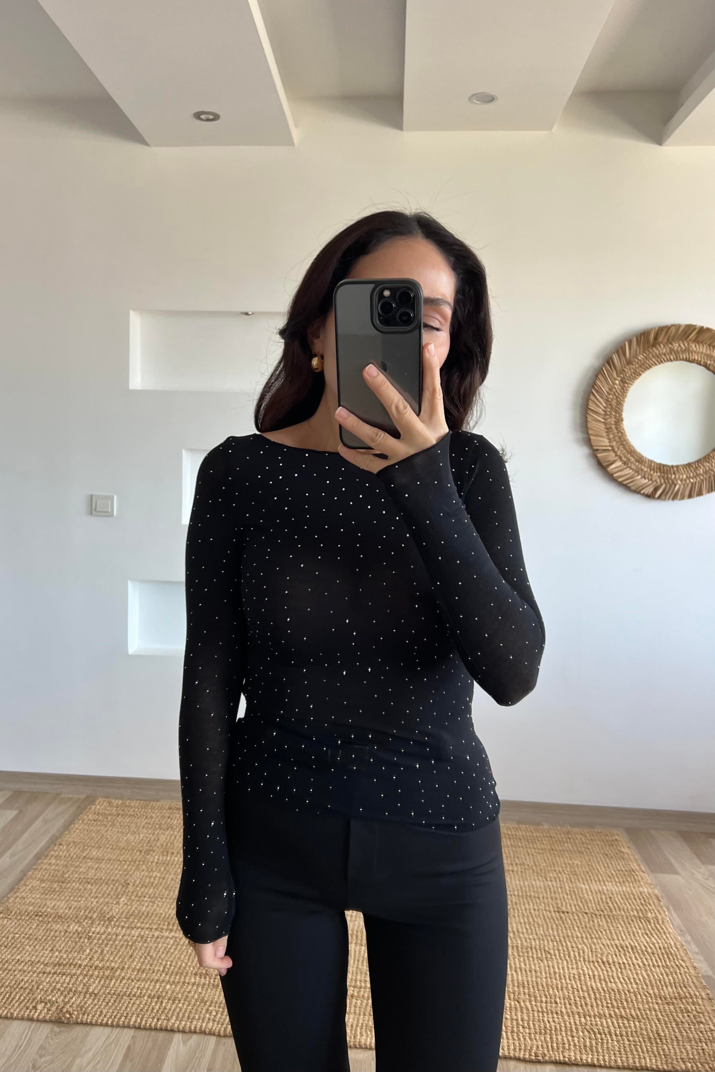 Siyah Transparan Kaşmir Dokulu Taşlı Bluz uygun fiyatlarda www.butikhola.com adresinde