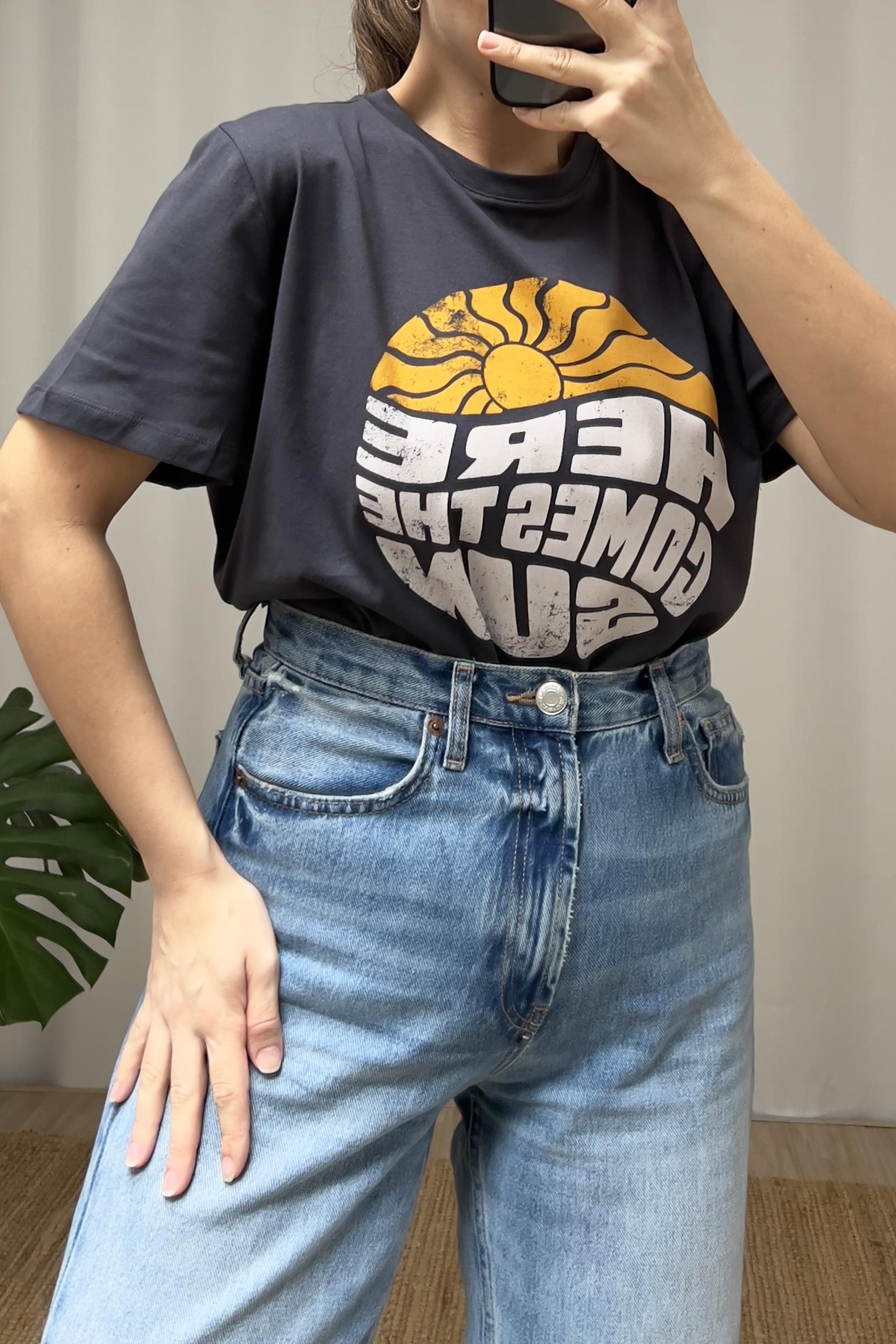 The Beatles Sun Tshirt uygun fiyatlarda www.butikhola.com adresinde
