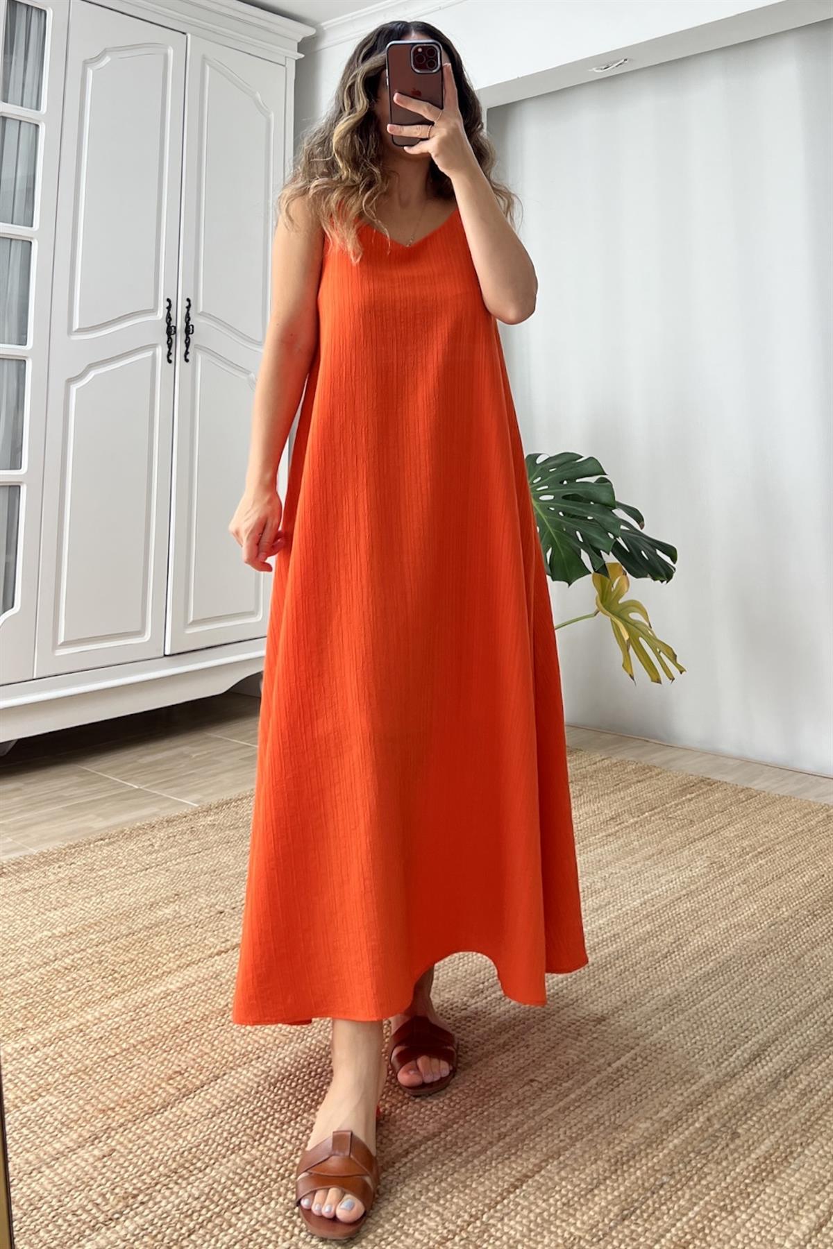 Turuncu Askılı Astarlı Gofre Elbise uygun fiyatlarda www.butikhola.com adresinde