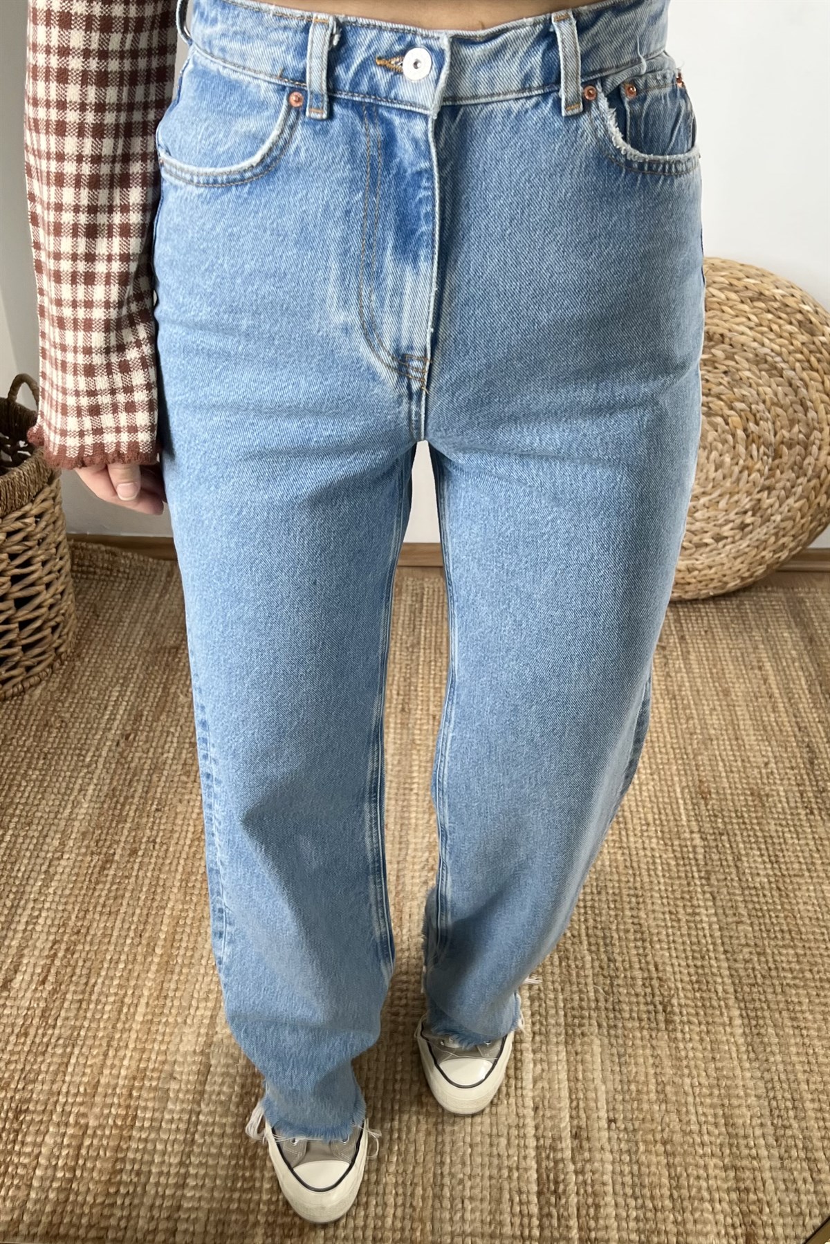 Twist Yüksek Bel Paça Detaylı Jean  uygun fiyatlarda www.butikhola.com adresinde