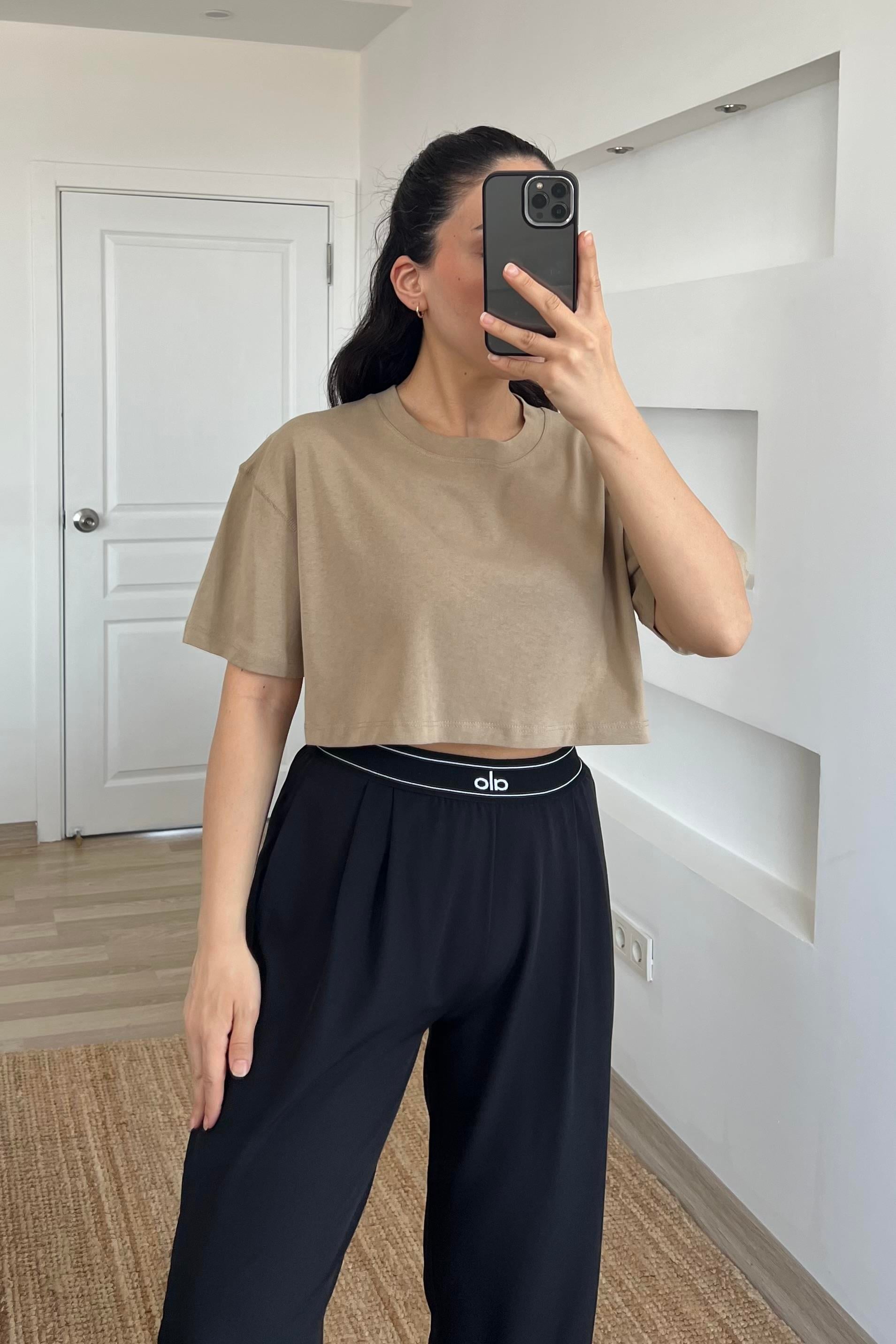 Zr Bej Crop Basic Tshirt uygun fiyatlarda www.butikhola.com adresinde