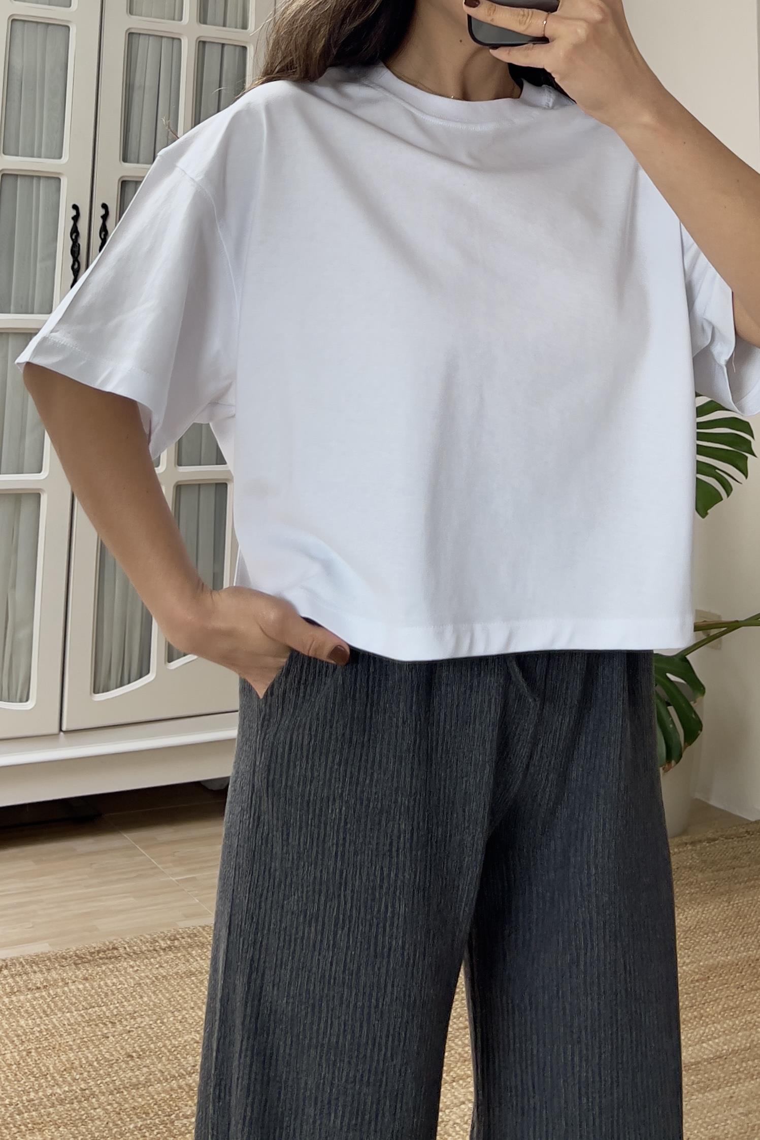 Zr Beyaz Oversize Crop Tshirt uygun fiyatlarda www.butikhola.com adresinde