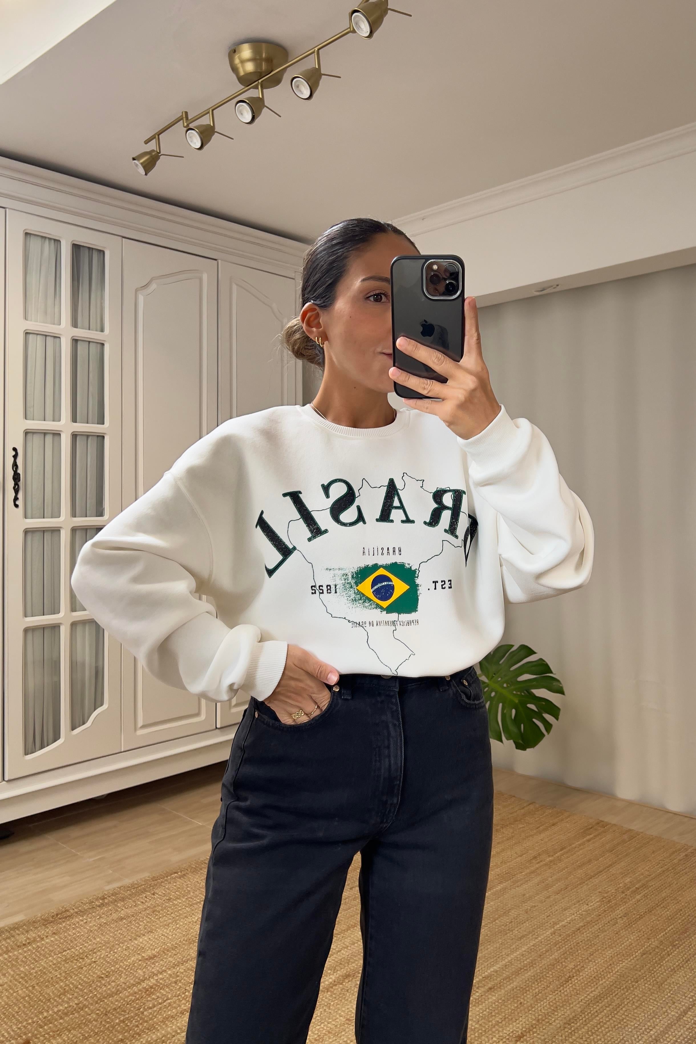 Zr Brasil Sweatshirt uygun fiyatlarda www.butikhola.com adresinde