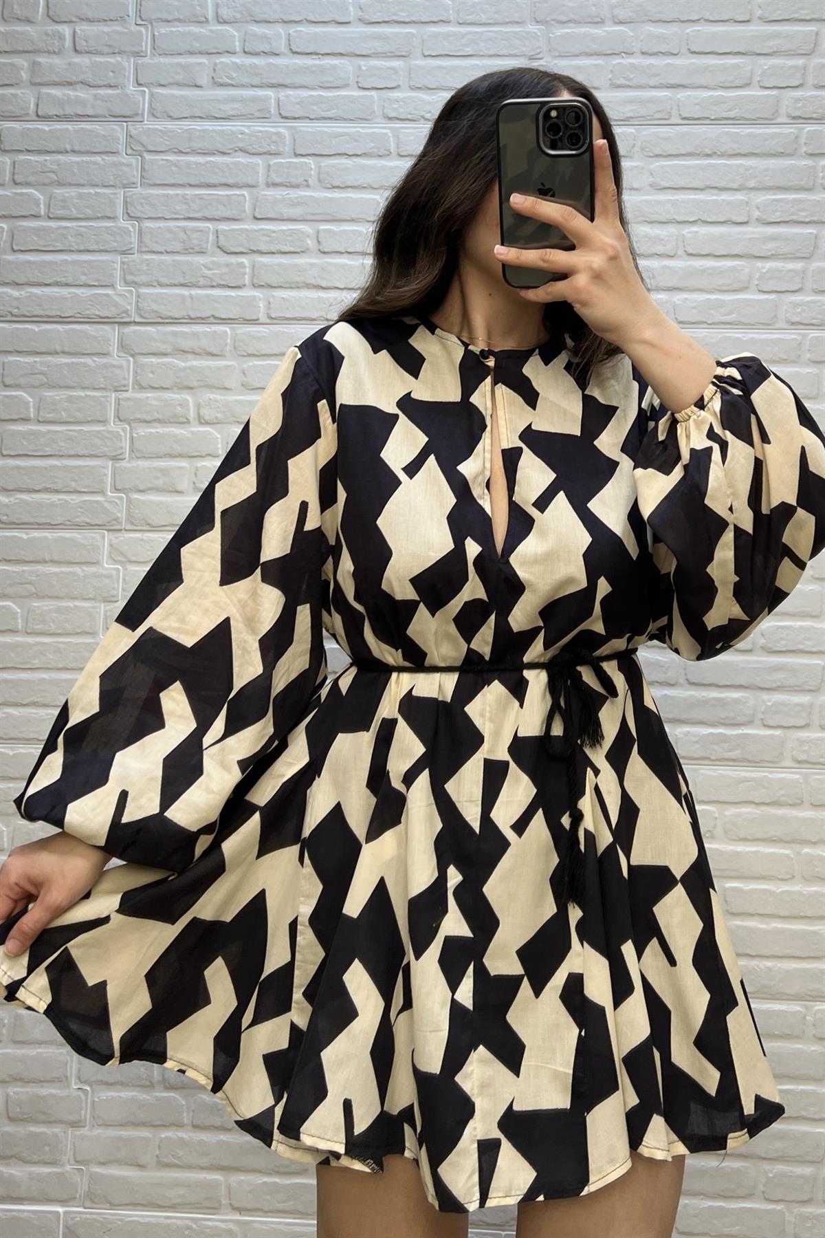Zr Desenli Kuşaklı Vual Elbise uygun fiyatlarda www.butikhola.com adresinde