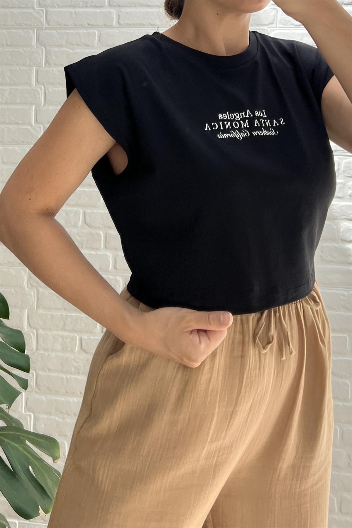 Zr Siyah Crop Tshirt uygun fiyatlarda www.butikhola.com adresinde