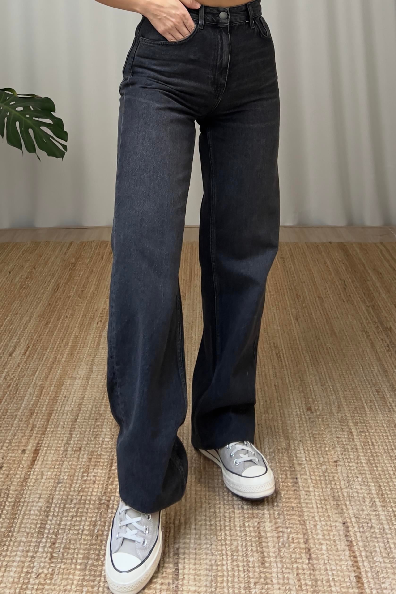 Zr Siyah Yıkamalı Yüksek Bel Wide Leg Yıkamalı Jean uygun fiyatlarda www.butikhola.com adresinde