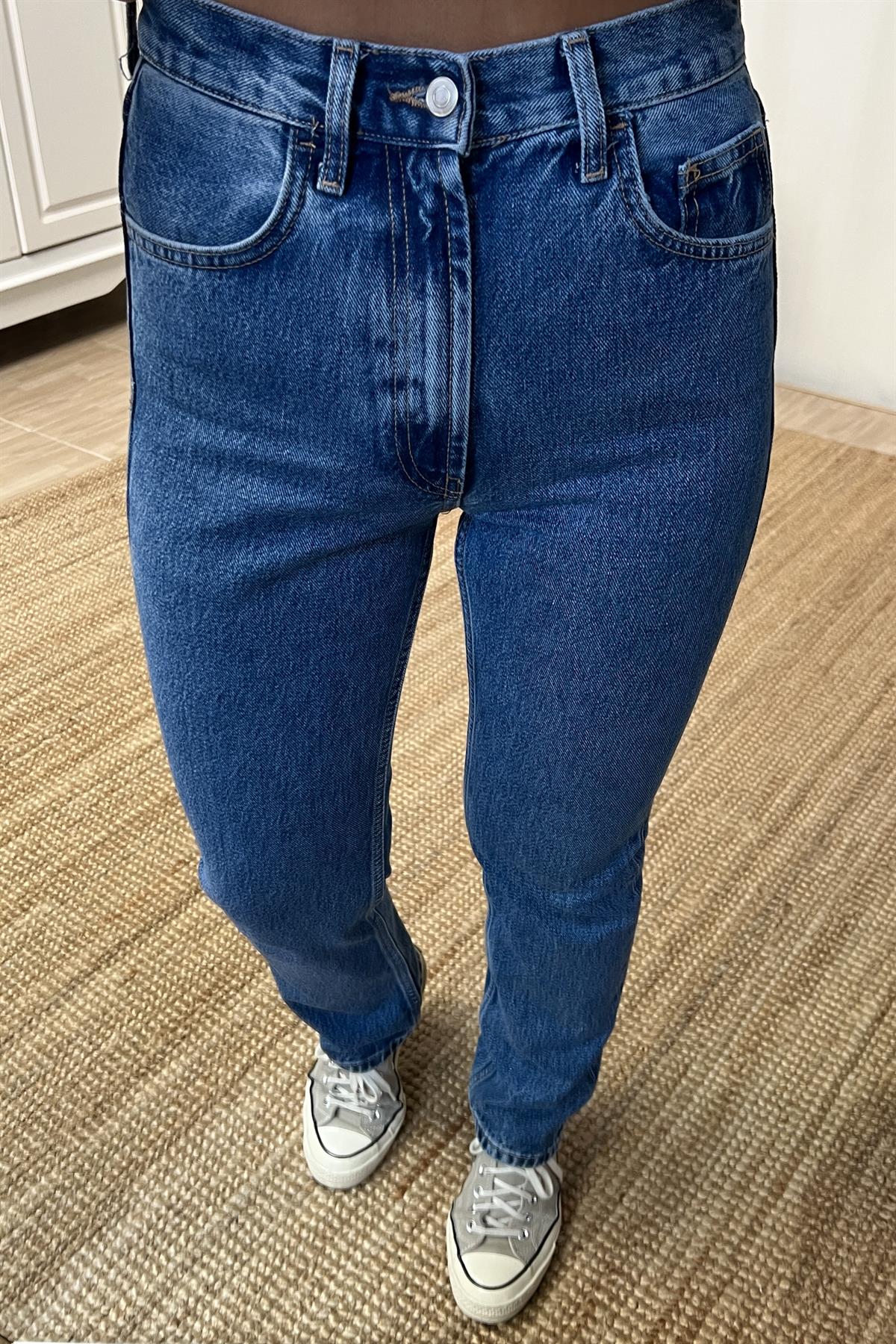 Zr Yüksek Bel Koyu Mavi Yıkamalı Jean uygun fiyatlarda www.butikhola.com adresinde