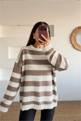 Bej Çizgili Oversize Kazak uygun fiyatlarda www.butikhola.com adresinde