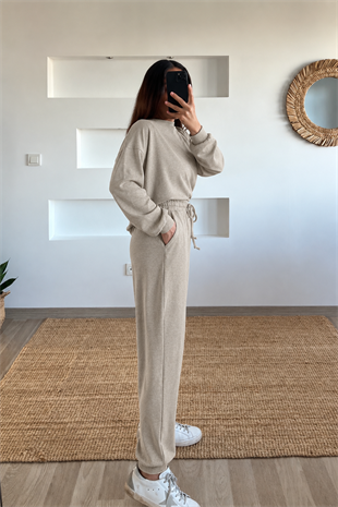 Bej Comfort Eşofman Takımı uygun fiyatlarda www.butikhola.com adresinde