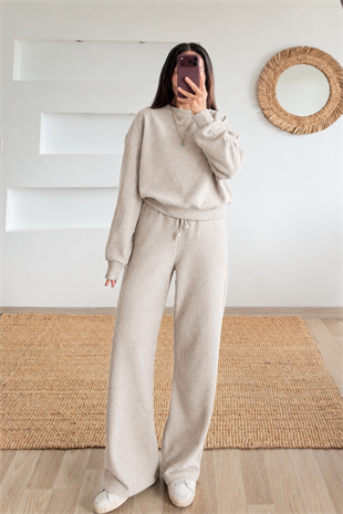 Bej Selanik Eşofman Takımı uygun fiyatlarda www.butikhola.com adresinde