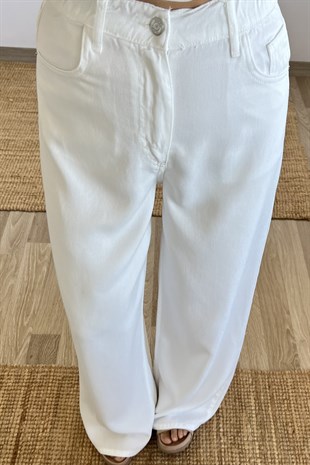 Beyaz Yumuşak Dokulu Beli Lastikli Jean uygun fiyatlarda www.butikhola.com adresinde
