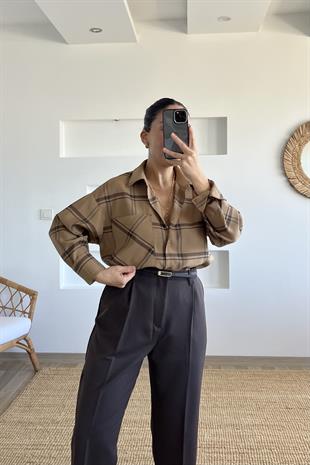 Ekoseli Büyük Cepli Gömlek uygun fiyatlarda www.butikhola.com adresinde