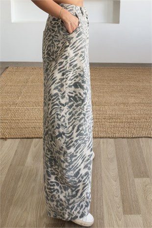Ekru Animal Print Baggy Jean uygun fiyatlarda www.butikhola.com adresinde