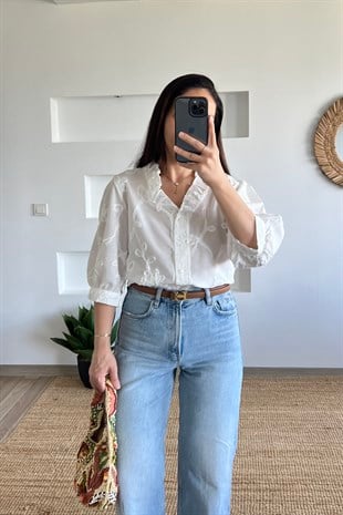 Fırfır Detaylı Çiçek İşlemeli Gömlek uygun fiyatlarda www.butikhola.com adresinde