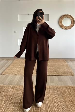 Kahverengi Kapüşonlu Triko Takım uygun fiyatlarda www.butikhola.com adresinde