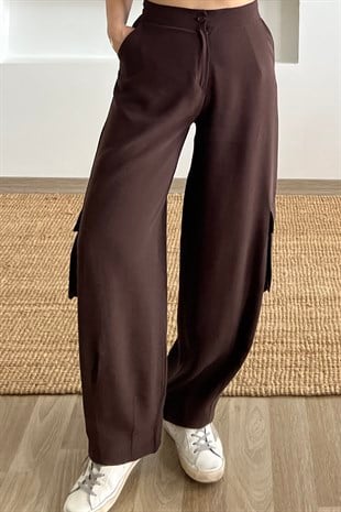 Kahverengi Paçası Pensli Kargo Cep Pantolon uygun fiyatlarda www.butikhola.com adresinde