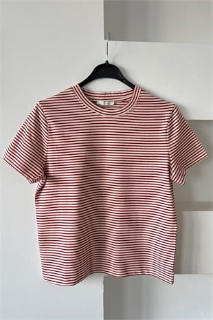 Kırmızı Beyaz Çizgili Basic Tshirt uygun fiyatlarda www.butikhola.com adresinde