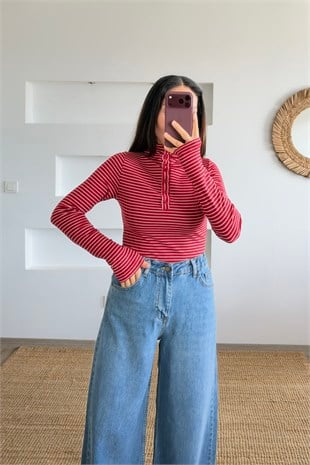 Kırmızı Çizgili Düğmeli Dik Yaka Bluz uygun fiyatlarda www.butikhola.com adresinde