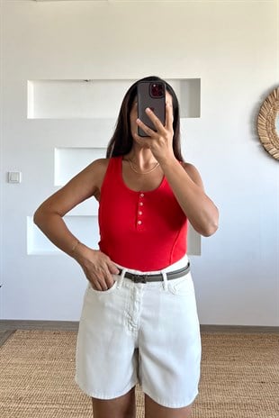 Kırmızı Fitilli Düğmeli Top uygun fiyatlarda www.butikhola.com adresinde