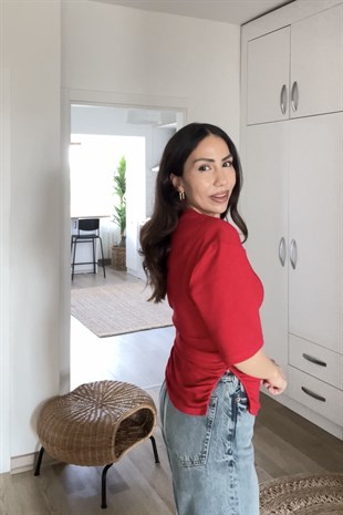 Kırmızı Organik Pamuklu Fermuar Detaylı Büzgülü Tshirt uygun fiyatlarda www.butikhola.com adresinde