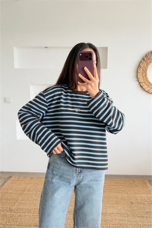 Mavi Çizgili Nakış Detaylı Sweatshirt uygun fiyatlarda www.butikhola.com adresinde