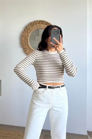 MD Bej Çizgili Yumuşak Dokulu Crop Bluz uygun fiyatlarda www.butikhola.com adresinde