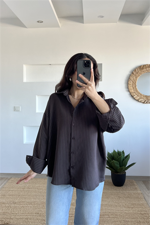 Md Kahverengi %100 Pamuk Çizgili Gömlek uygun fiyatlarda www.butikhola.com adresinde