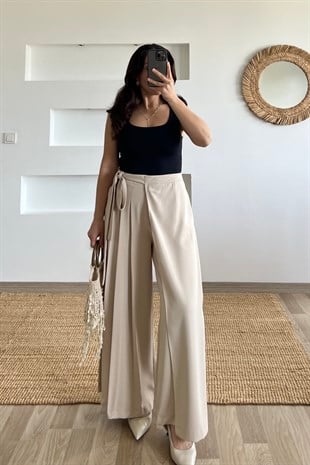 Taş Rengi Kendinden Kuşaklı Pileli Pantolon uygun fiyatlarda www.butikhola.com adresinde