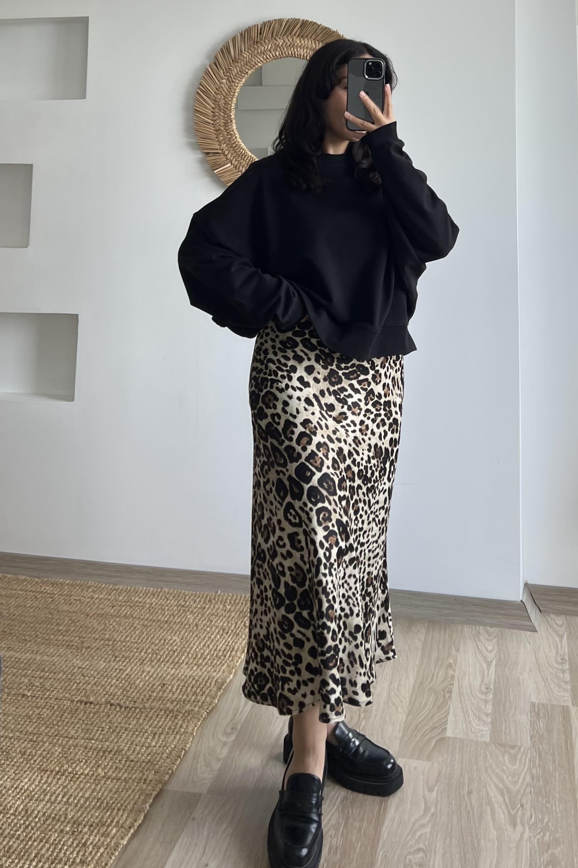 Bej Leopar Desenli Beli Lastikli Saten Etek uygun fiyatlarda www.butikhola.com adresinde