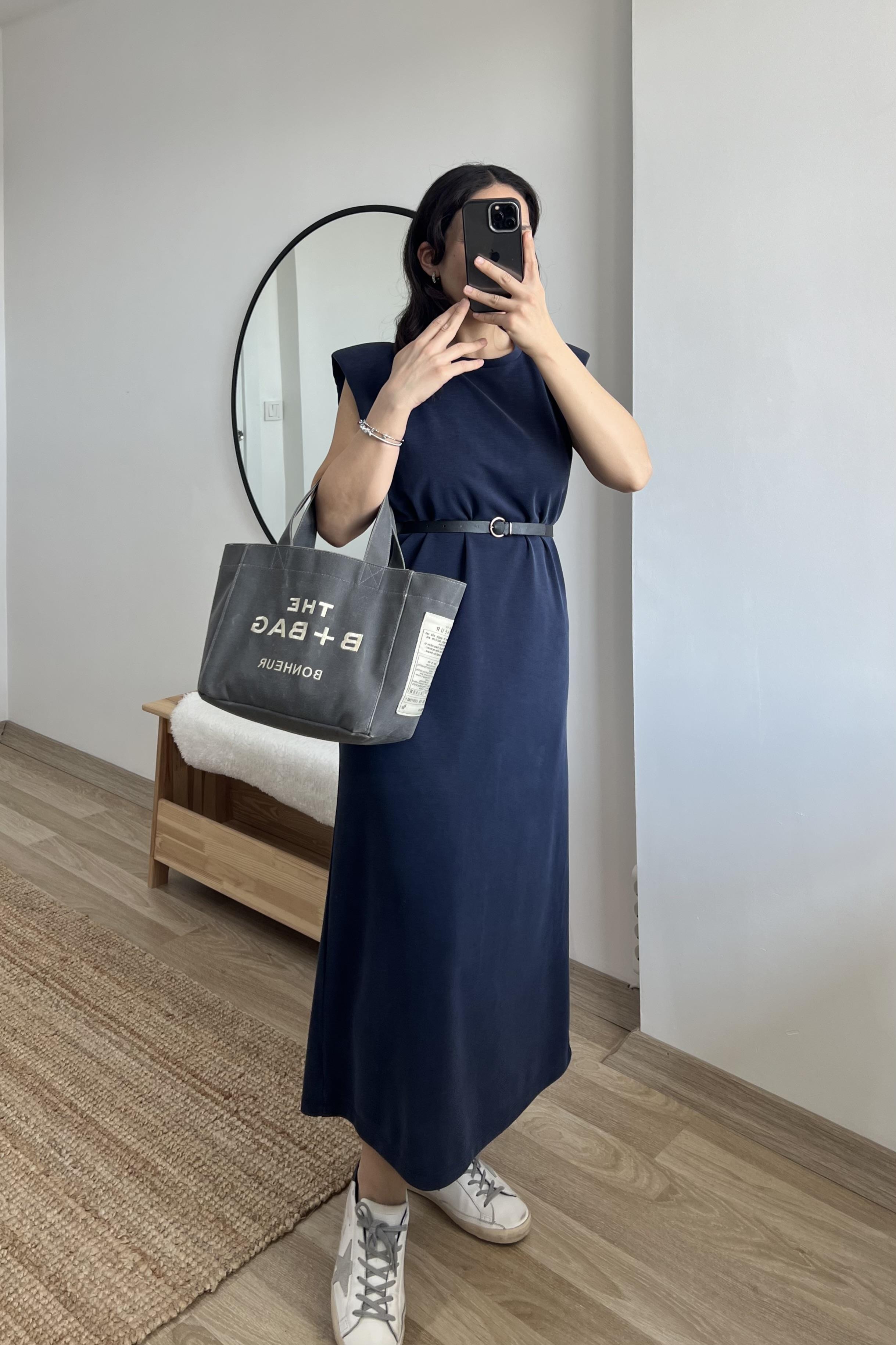 Lacivert Modal Vatkalı Elbise uygun fiyatlarda www.butikhola.com adresinde
