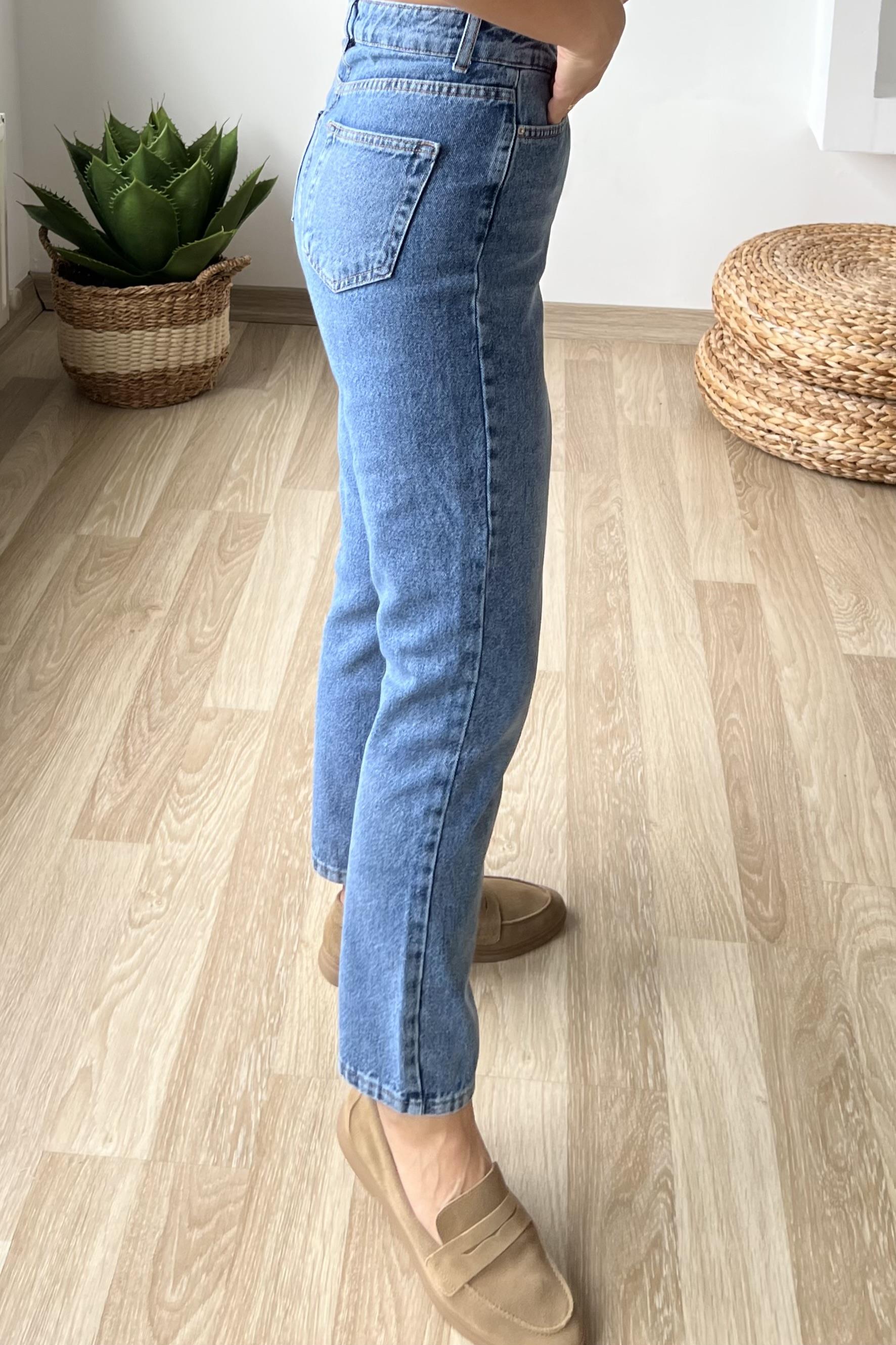 Mavi Yıkamalı Mom Fit Jean  uygun fiyatlarda www.butikhola.com adresinde
