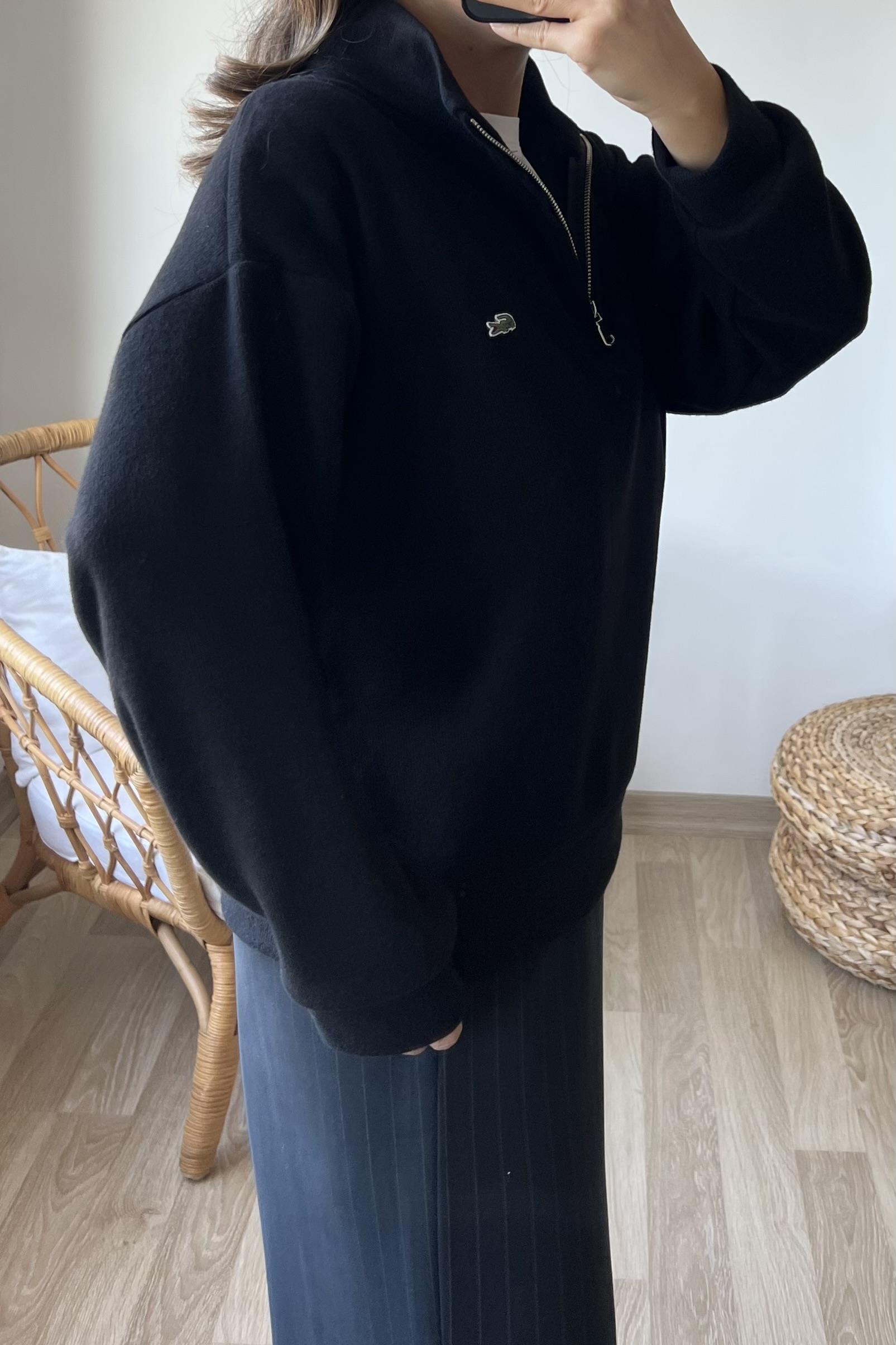 Siyah Yumuşak Dokulu Yakası Fermuarlı Sweatshirt uygun fiyatlarda www.butikhola.com adresinde