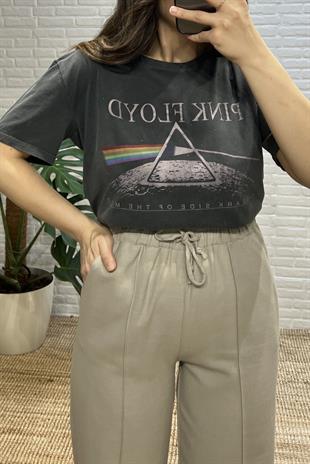 Antrasit Yıkamalı Pink Floyd Baskılı Tshirt uygun fiyatlarda www.butikhola.com adresinde