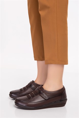 Brown Diabetic Orthopedic Casual Shoes For Women
