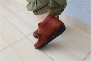 DİYABETİK TAM ORTOPEDİK GÜNLÜK AYAKKABI