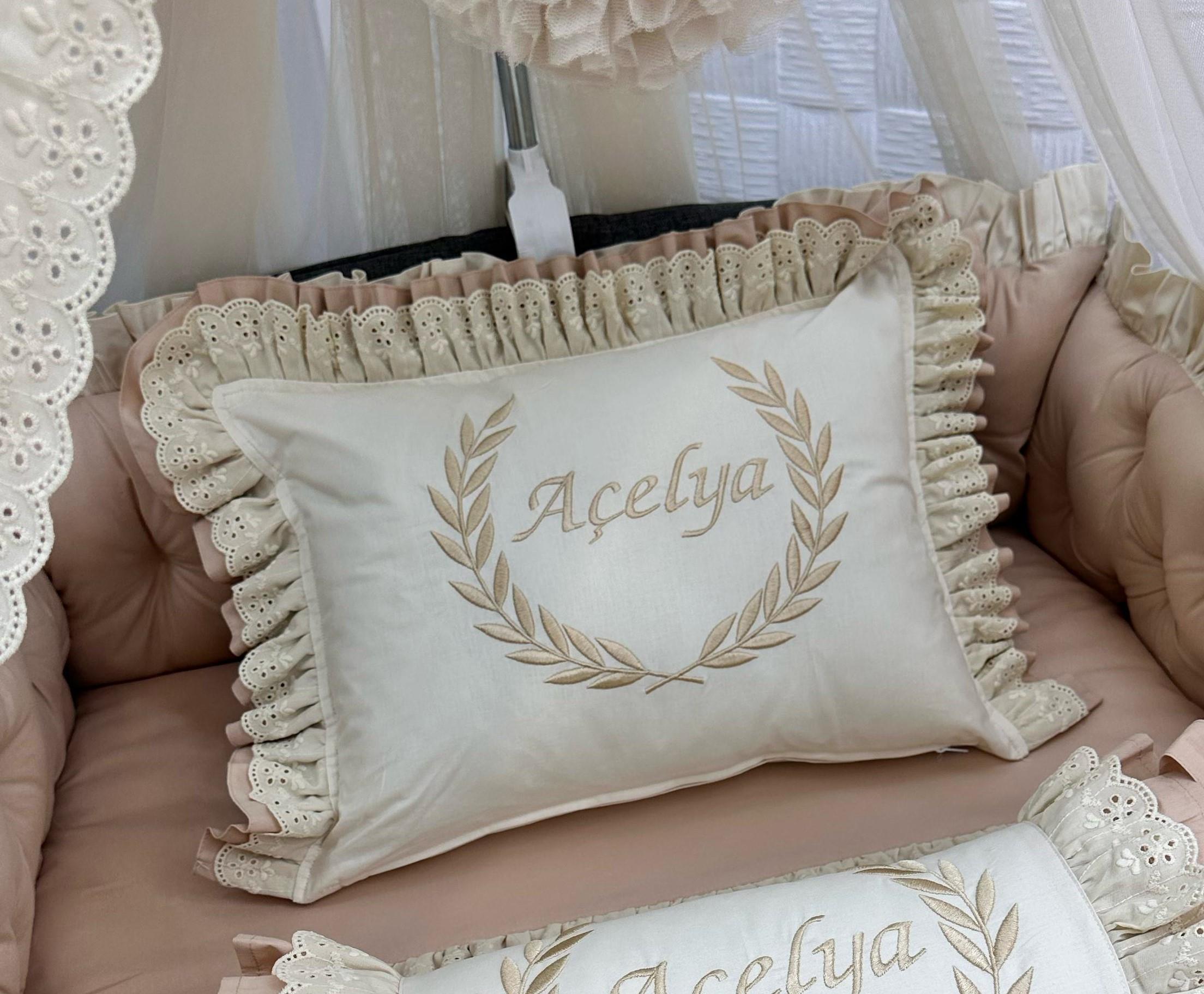  KREM DANTELLİ TAKI YASTIĞI