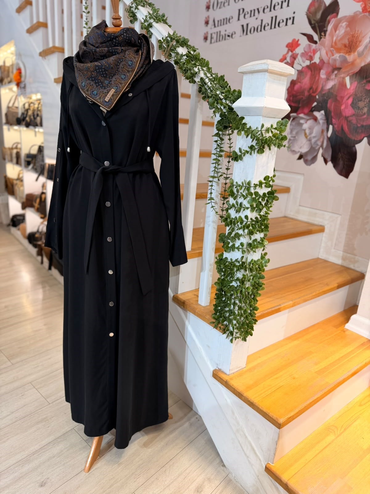 1705  SİYAH KAP ORHAN STORE