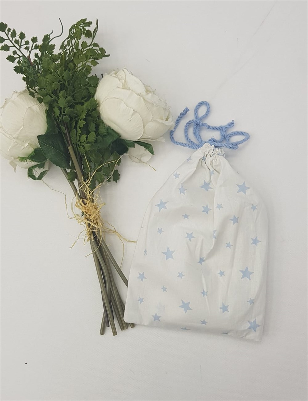 MAVİ YILDIZ EMZİRME ÖRTÜSÜ