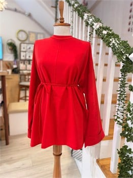2755  KIRMIZI DİKİŞ DETAYLI YIRTMAÇLI SWEATSHIRT