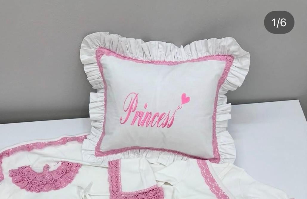 PEMBE DANTELLİ FIRFIRLI TAKI YASTIĞI