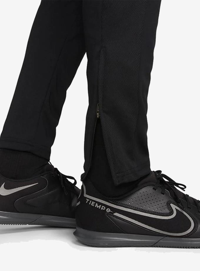 Nike fitness pants deals