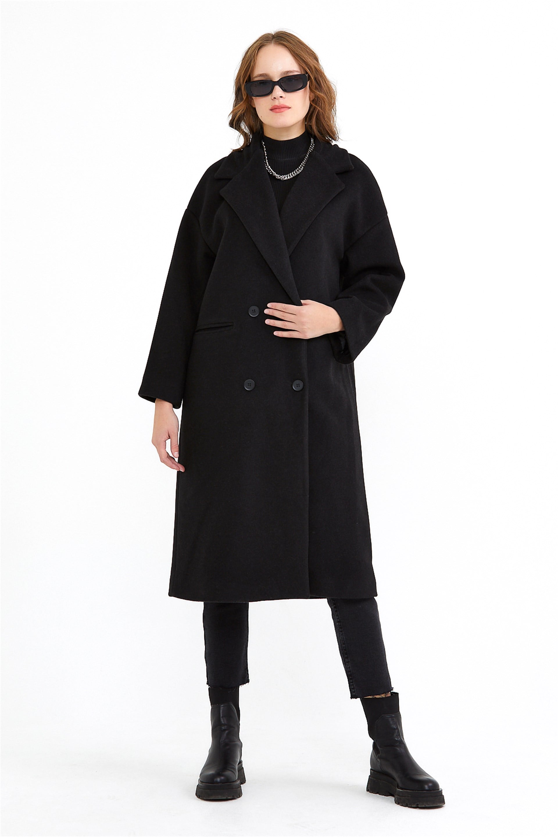 Oversize Siyah Yün Kaban