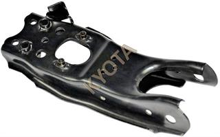 KYOTA Alt Salıncak Sağ Rotilsiz Toyota Hilux 1985-1989